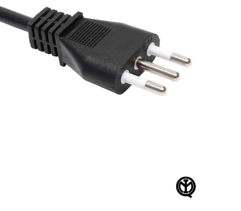 Y3-10 10A 250V talianska trojkolíková zástrčka